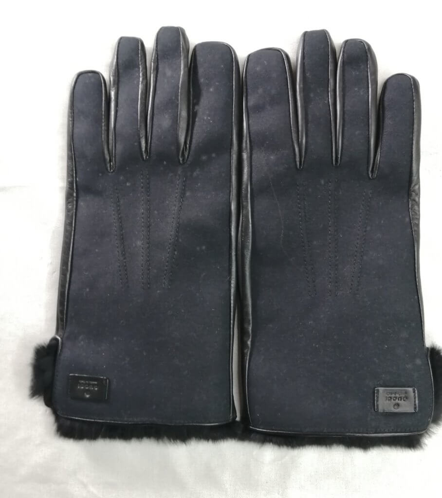 カビの生えたグッチのレザーグローブ