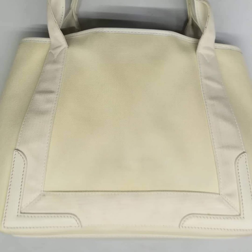 血液しみ抜き　バレンシアガトートバッグ