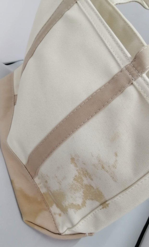 紅茶をこぼしてしまったトートバック